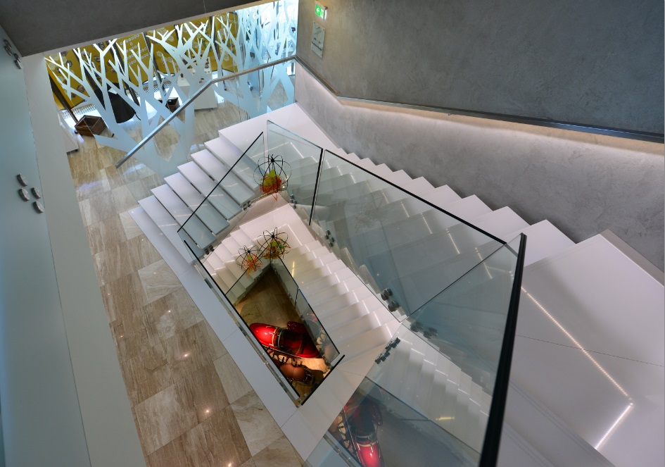 treppe-crystal-absolute-white
